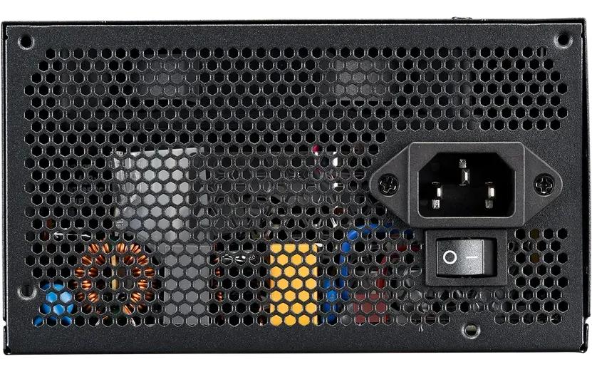 Netzteil Cooler Master, MWE V3 ATX3.1 550W-4