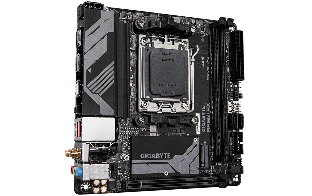 Gigabyte B650I AX, mATX-1