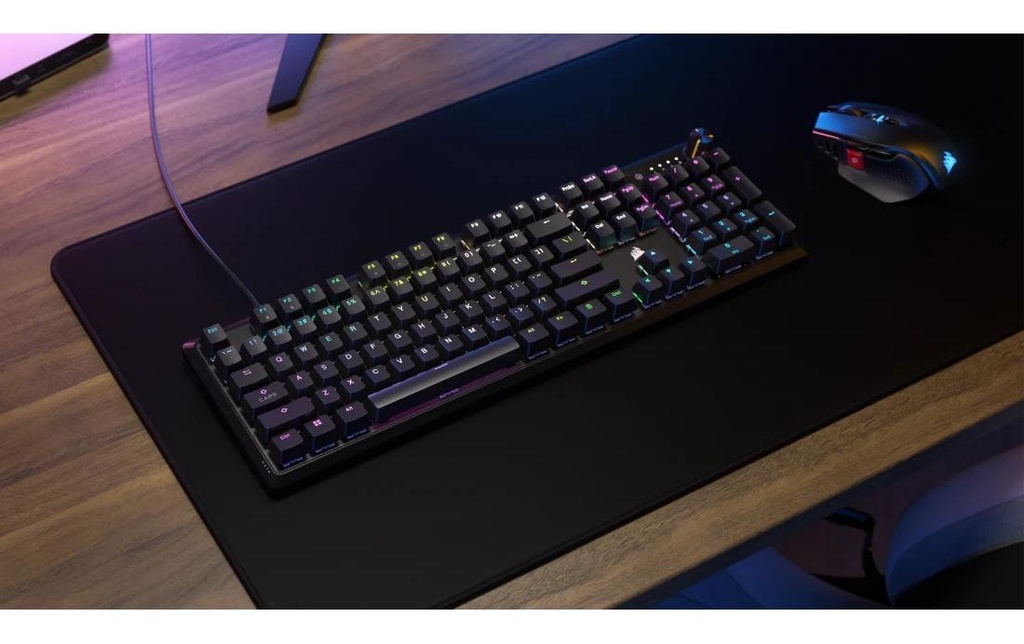 Corsair K70 CORE RGB, wired-1