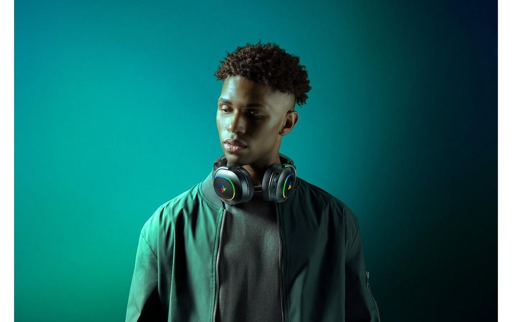 Razer Barracuda X Chroma - Black-2