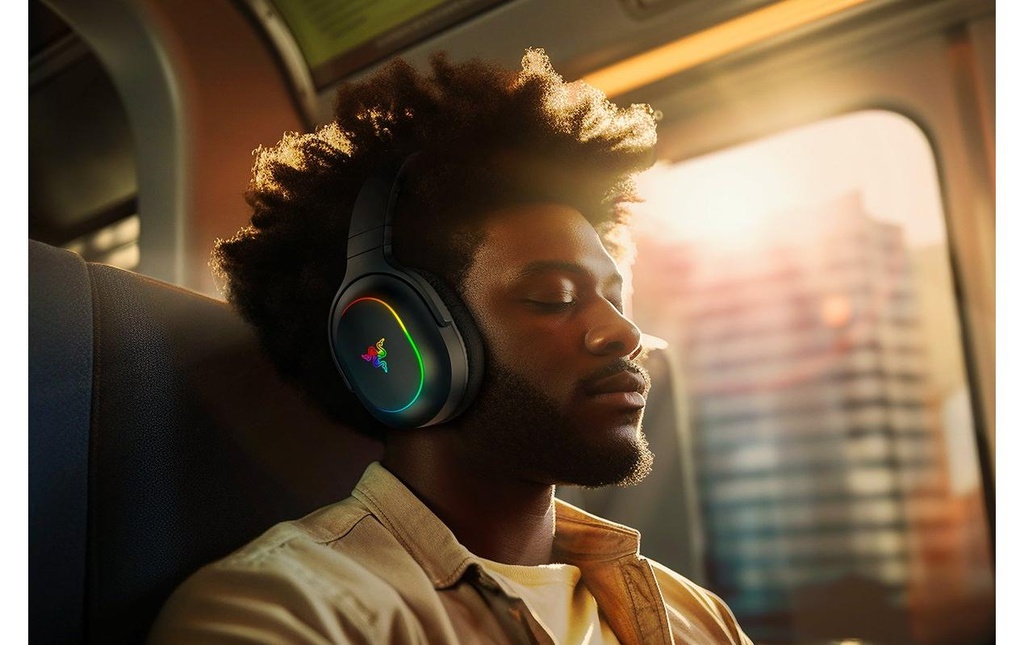 Razer Barracuda X Chroma - Black-4